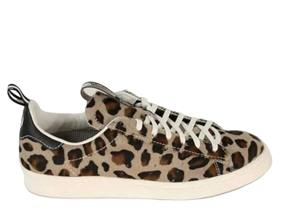 クライシ カズキ × アディダス キャンパス 80s Fur "デザート サンド"