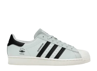 STAR WARS × adidas Superstar The Mandalorian The Child "Linen Green/Core Black/Cream White"