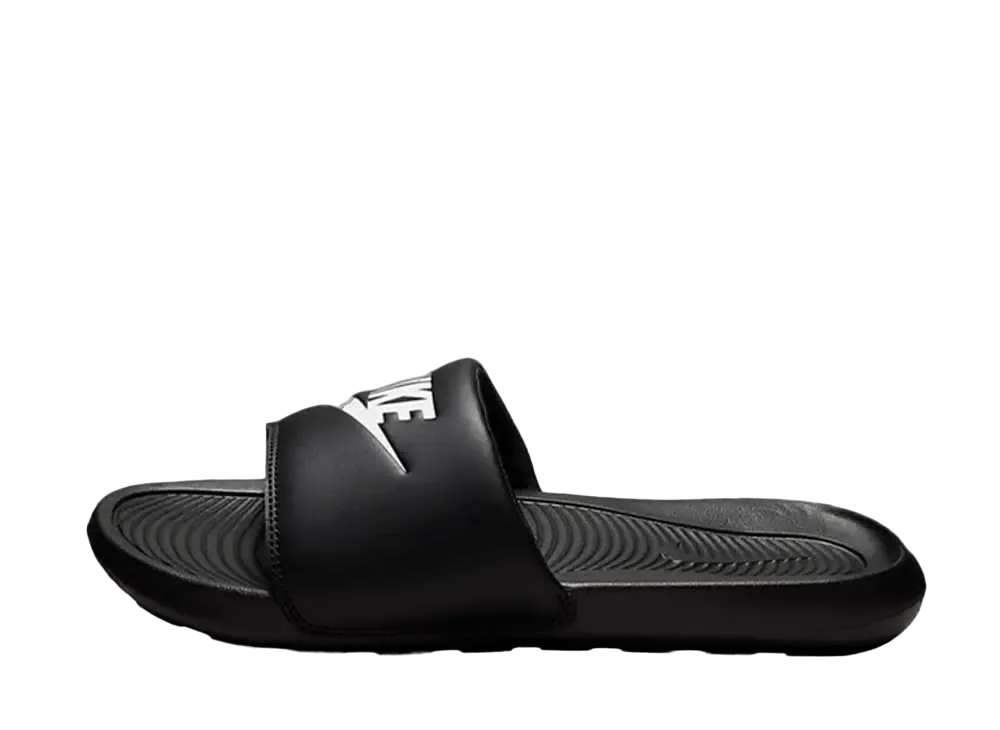 ナイキ ビクトリー ワン スライド "ブラック/ホワイト"