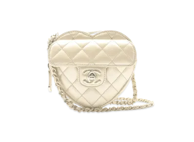CHANEL Heart Clutch With Chain Lambskin & Gold-Tone Metal "Gold"