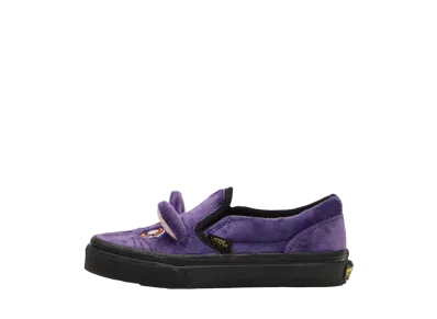 Pretty Guardian Sailor Moon × Vans PS Classic Slip-On Luna "Sailor Mulberry"