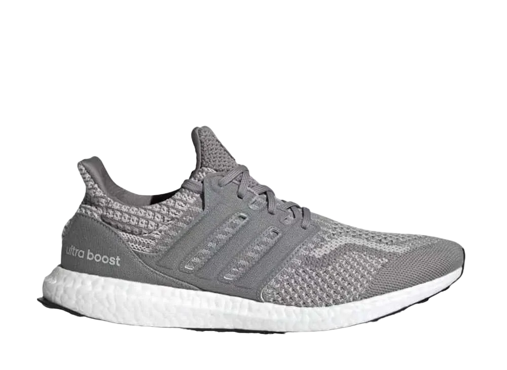アディダス ウルトラブースト 5.0 DNA "グレイ スリー"