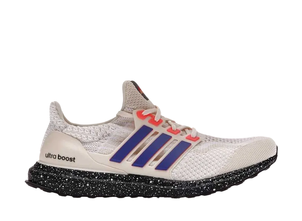 アディダス ウルトラブースト 5.0 DNA "ホワイト ソニック インク"