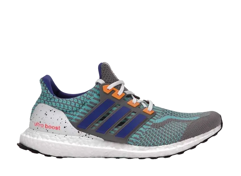 アディダス ウルトラブースト 5.0 DNA "グレイ ソニック インク"