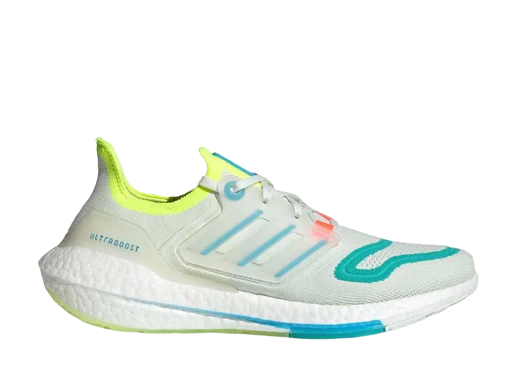 アディダス ウルトラブースト 22 "スカイ ミント ラッシュ"