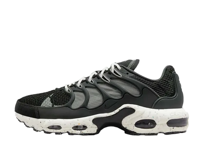 ナイキ エアマックス テラスケープ プラス "ブラック/ホワイト"