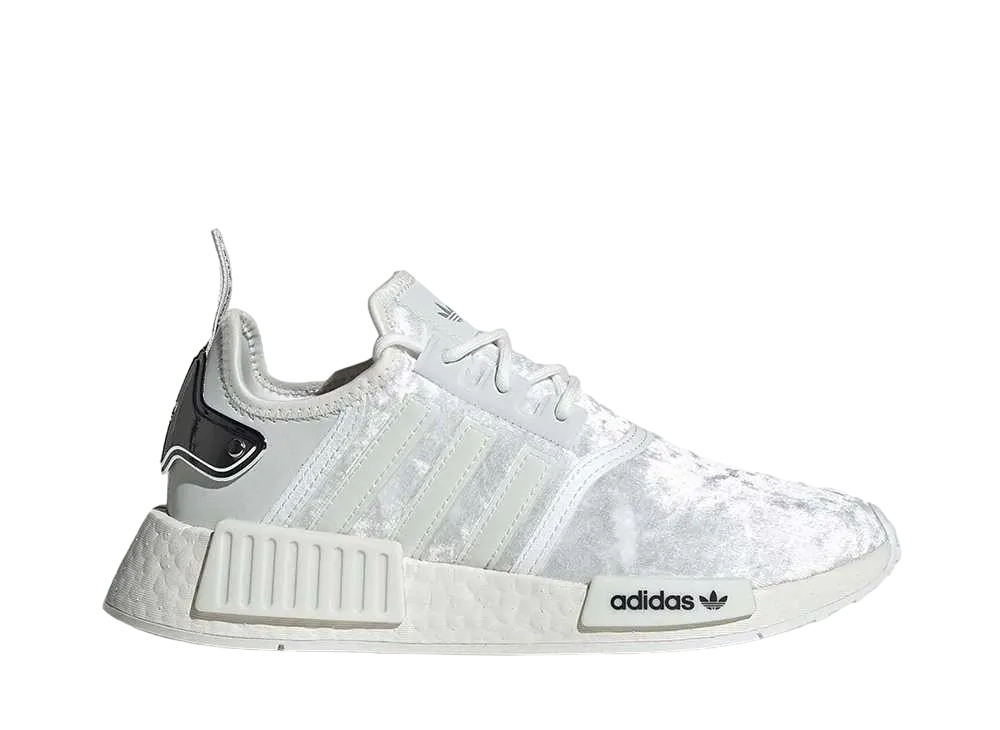 アディダス ウィメンズ NMD R1 ベロア "ホワイト シルバー"