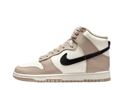 ナイキ ウィメンズ ダンク ハイ "フォッシルストーン"