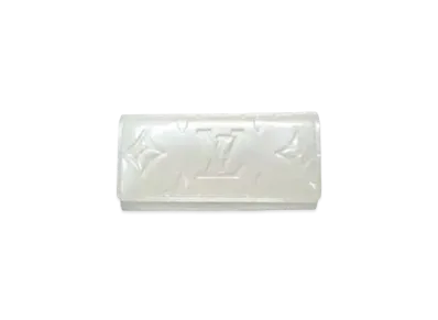 Louis Vuitton Monogram Vernis Multicles 4 Key Holder "Perle"