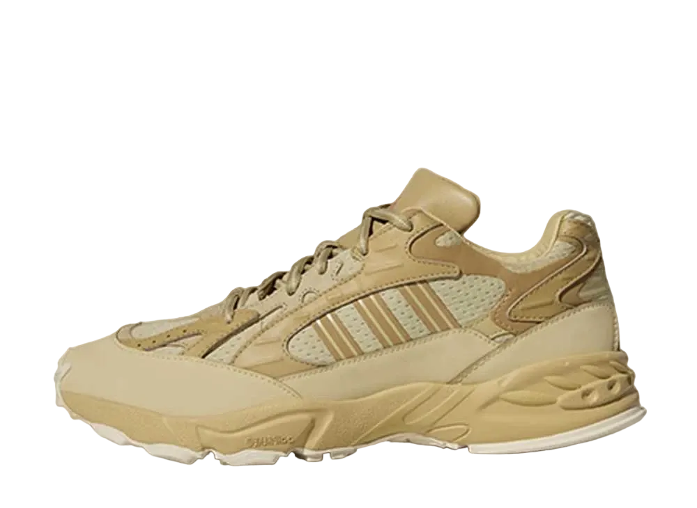 アディダス IVP サベージ トレイル "ベージュ"
