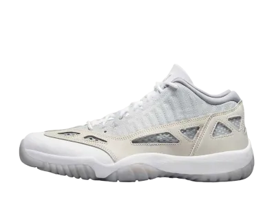 ナイキ エアジョーダン11 ロー IE "ライトオレウッドブラウン"