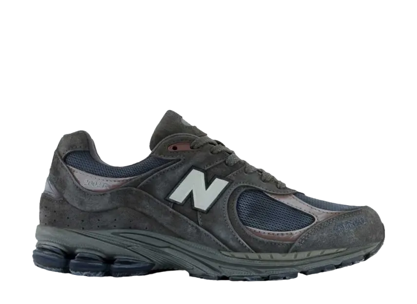 お値下げ‼️ニューバランス 2002R スニーカー New Balance 2002R GORE-TEX