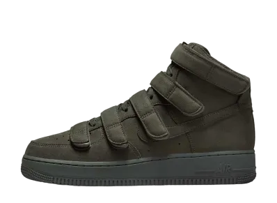 ビリー・アイリッシュ × ナイキ エアフォース1 ハイ ’07 SP "セコイア"