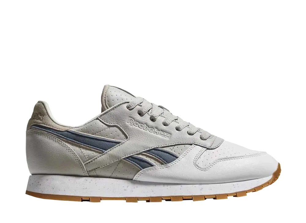 アーバン アウトフィッターズ × リーボック クラシックレザー エクストラ バター "ホワイト"