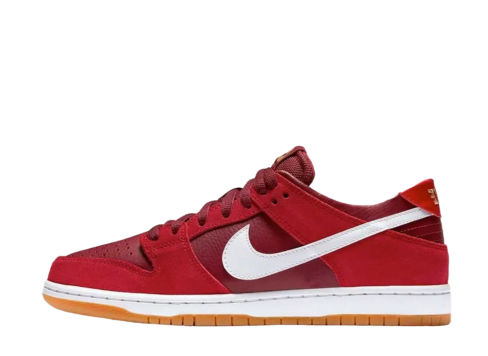 ナイキ SB ズーム ダンク ロー "トラック レッド"