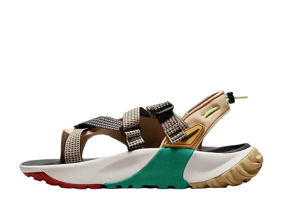 ナイキ オニオンタ "セサミ/オフ ノワール/スタジアム グリーン/ブラック"