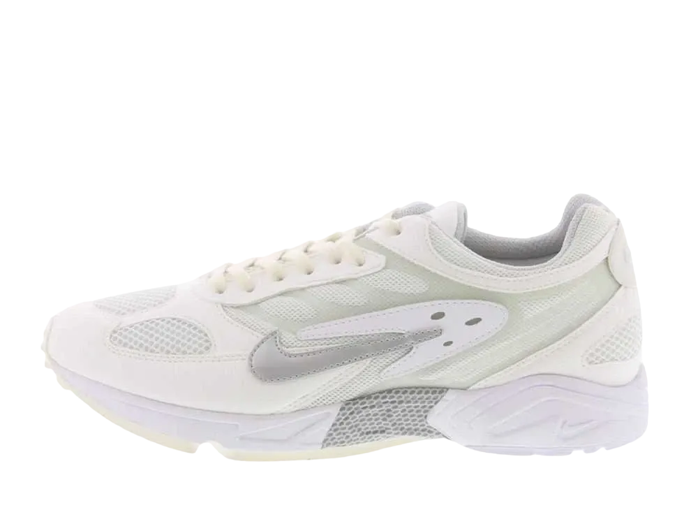 ナイキ エアゴースト レーサー "ホワイト"