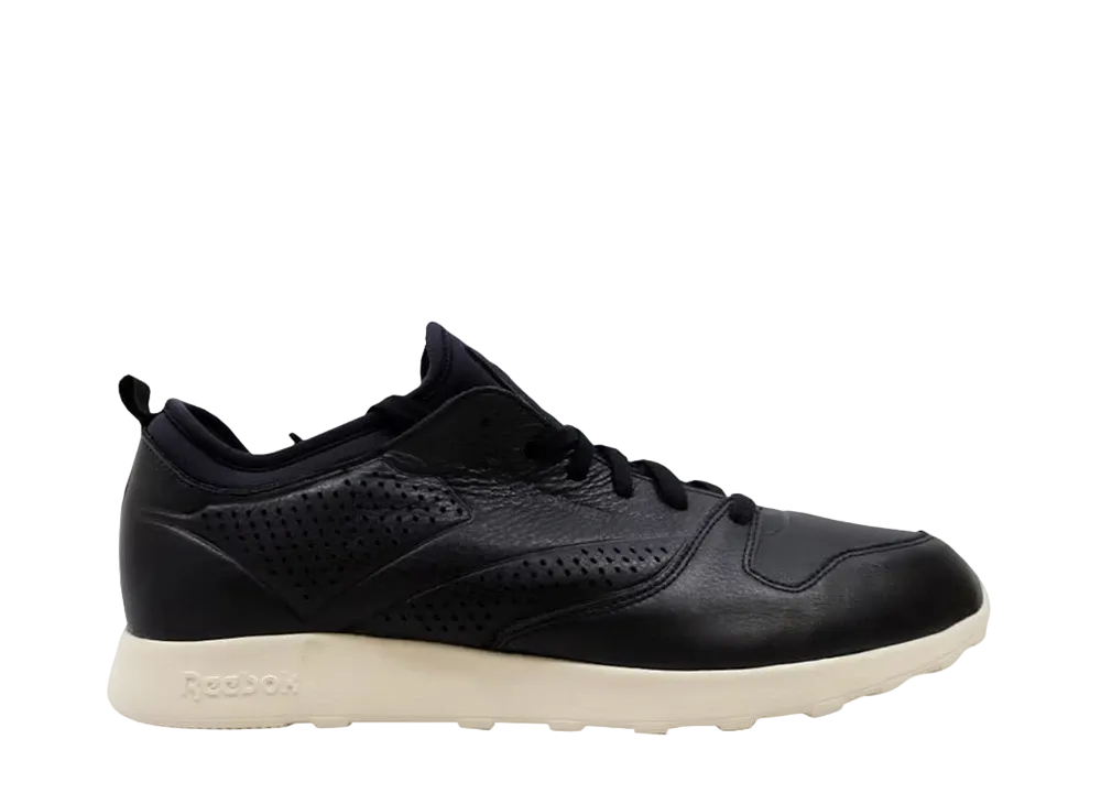 リーボック クラシックレザー ライト ルクス "ブラック/ペイパー ホワイト ホワイト"