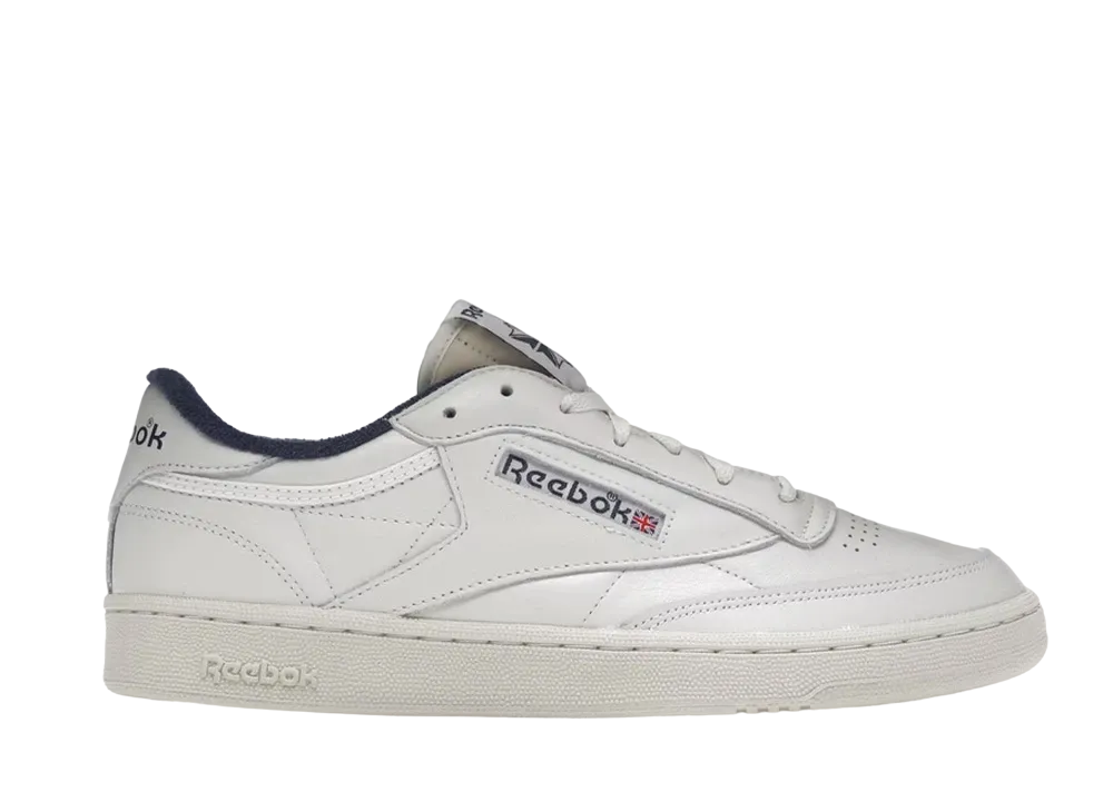 リーボック クラブC 85 ヴィンテージ "チョークアラバスター"