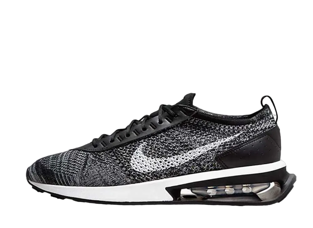 ナイキ エアマックス フライニット レーサー "ブラック/ホワイト"