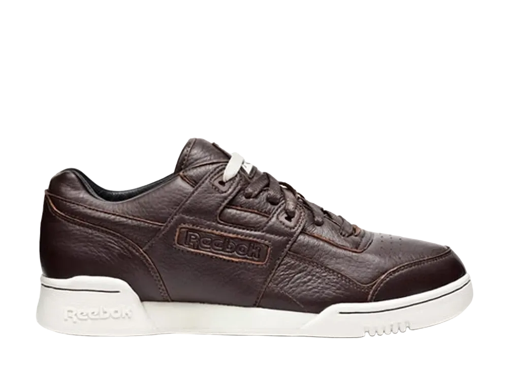 リーボック ワークアウト Lo プラス スニーカスタッフ 25th アニーバーサリー "ブラウン/クリーム"