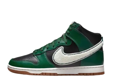 ナイキ ダンク ハイ "シェニールスウッシュ"