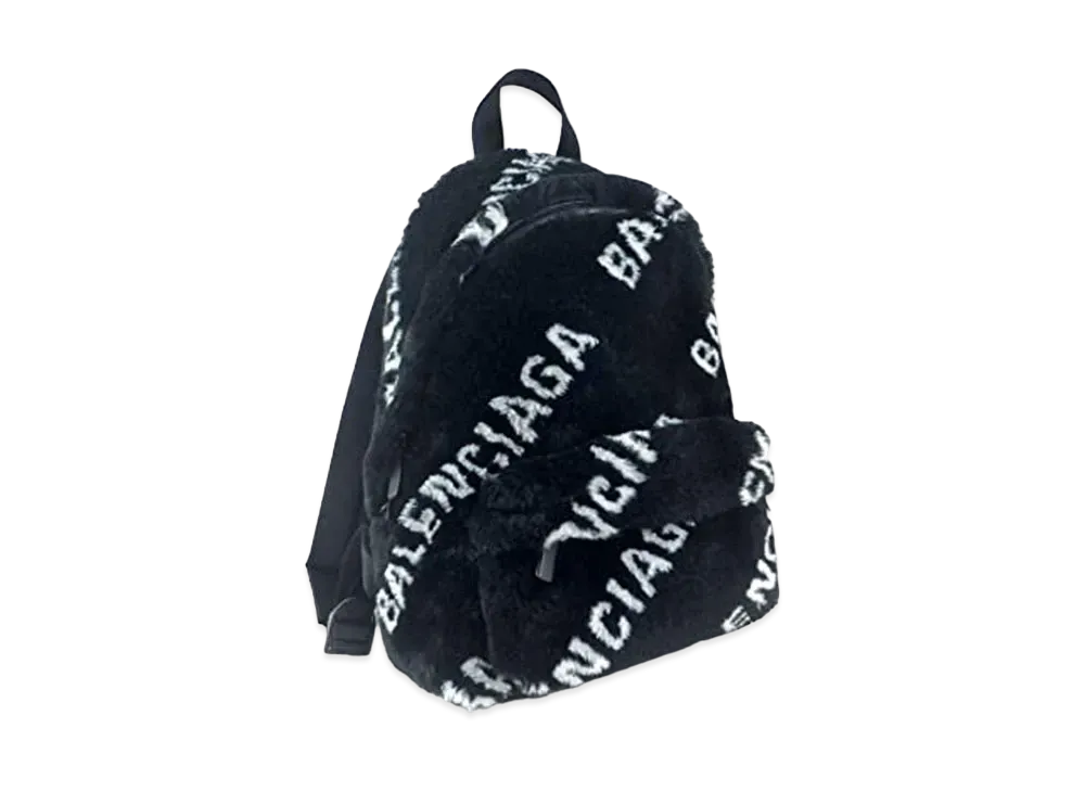 バレンシアガ エブリデイ ファー バックパック S "ブラック" 552379 HSHCN 1090