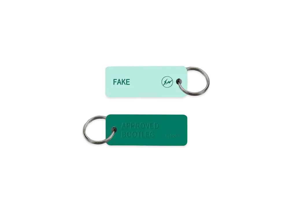 FRAGMENT FAKE Keytag "Mint"