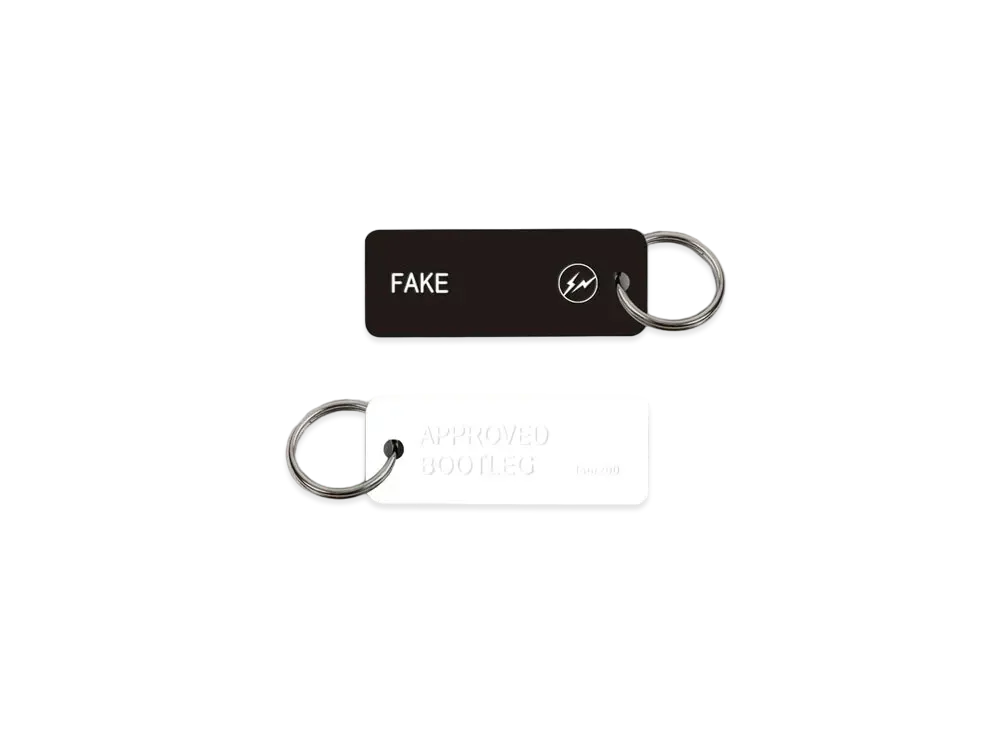 FRAGMENT FAKE Keytag "Gloss Black"