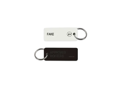 FRAGMENT FAKE Keytag "Light Grey"