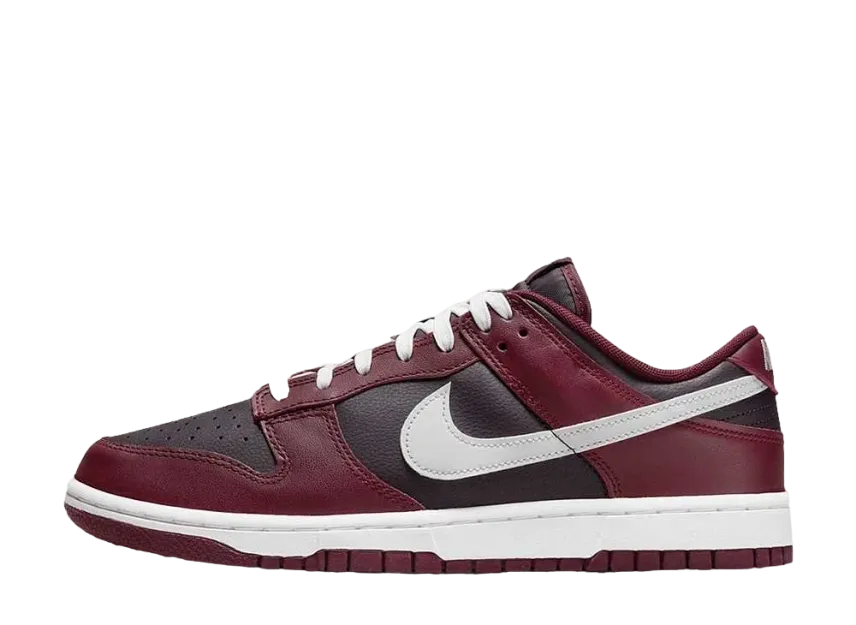 ナイキ ダンク ロー "ダーク ビートルート"