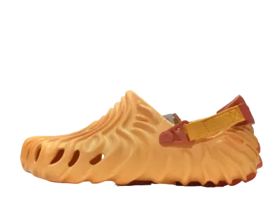 サレへ・ベンバリー × クロックス ポーレックス クロッグ "コブラー"