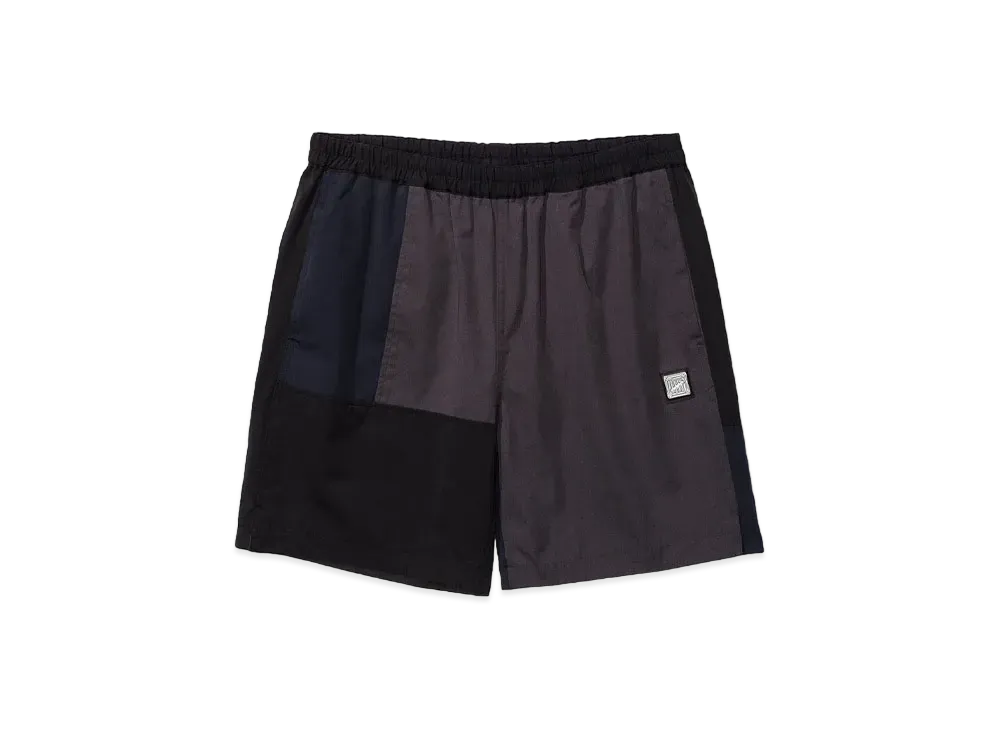 UNDEFEATED Icon Badge Short - 50065 "Black"