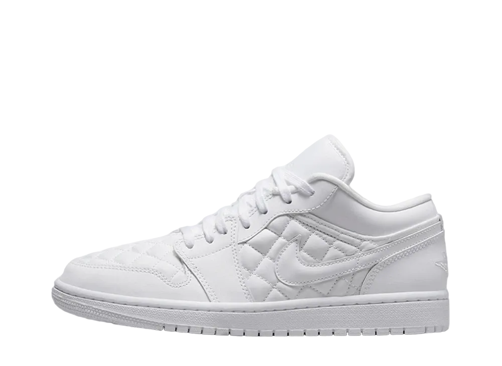 ナイキ ウィメンズ エアジョーダン1 ロー キルテッド "トリプルホワイト"