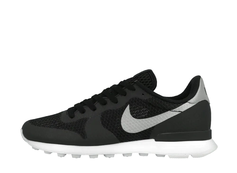 ナイキ インターナショナリスト NS "ブラック & メタリック シルバー"