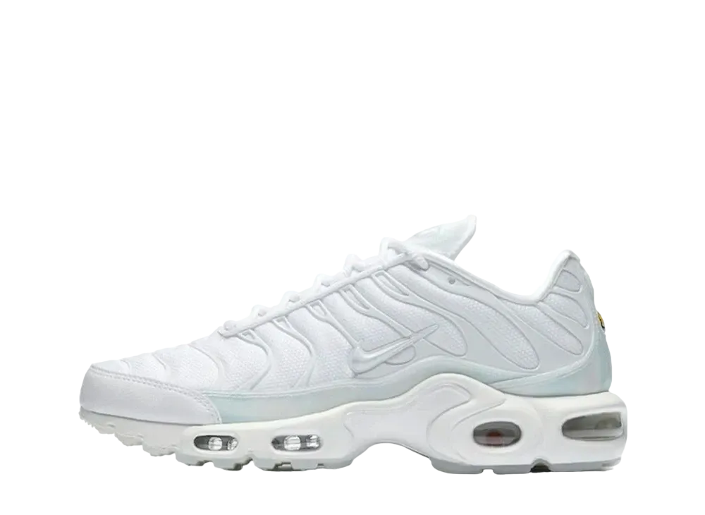 ナイキ ウィメンズ エアマックスプラス SE "ホワイト/ピュアプラチナム"