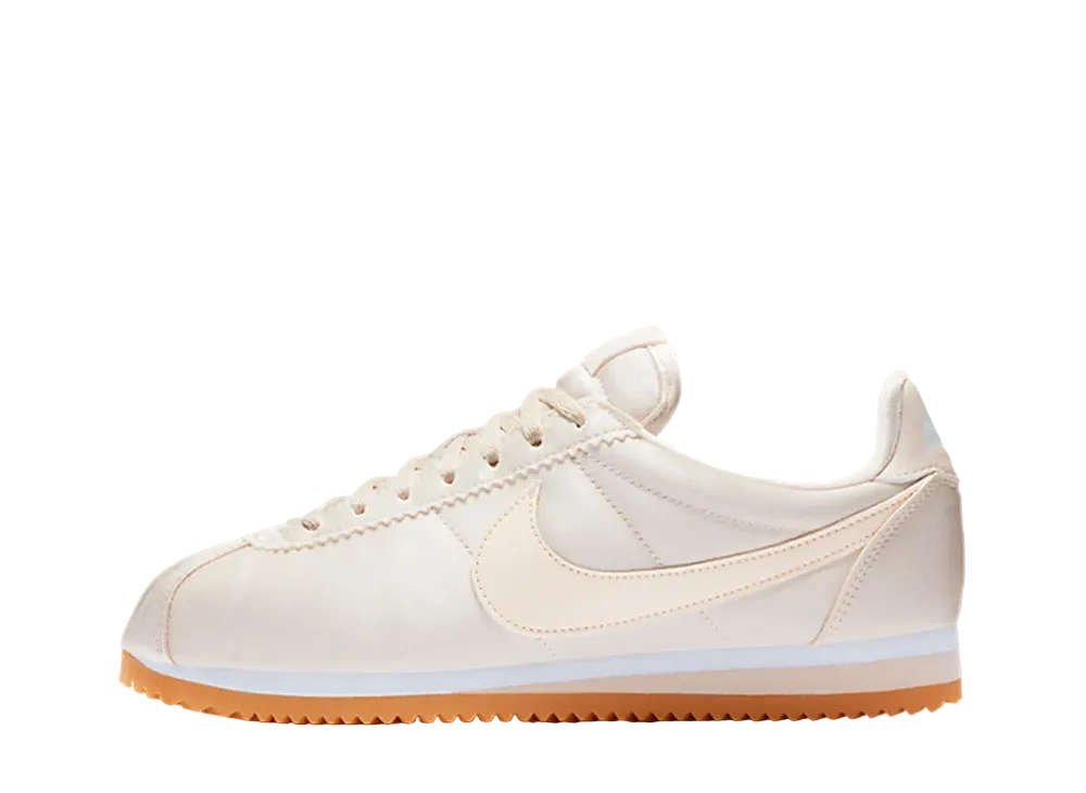 ナイキ ウィメンズ クラシック コルテッツ QS "ベージュ"