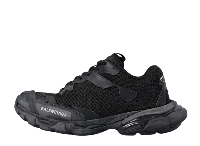 バレンシアガ トラック.3 スニーカー "ブラック"