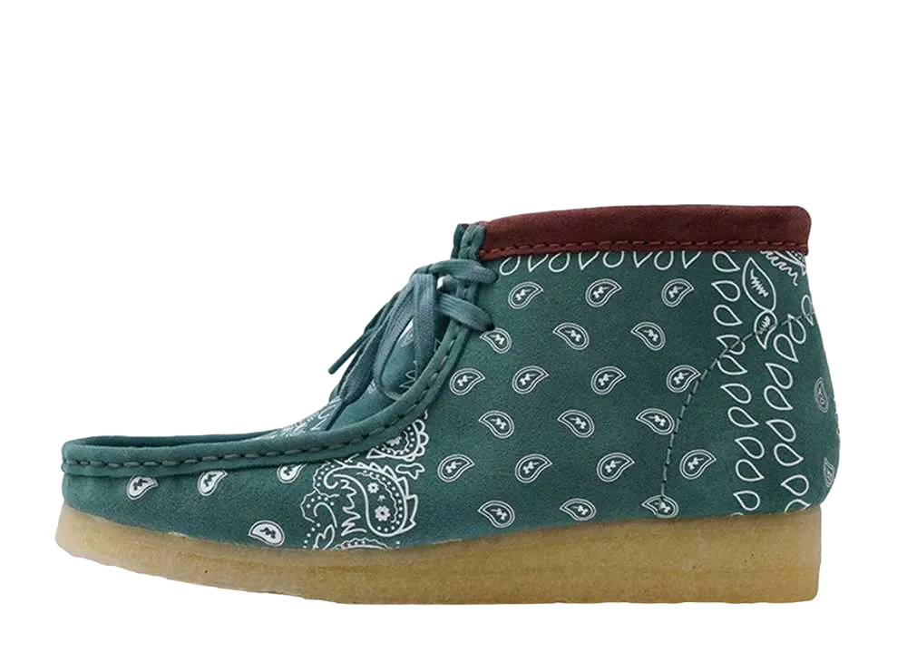 クラークス ワラビー ブーツ "グリーン ペイズリー"