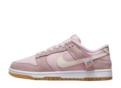 ナイキ ウィメンズ ダンク ロー テディベア "ライトソフトピンク"