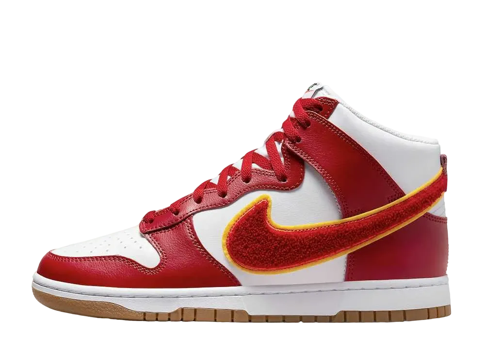 ナイキ ダンク ハイ シェニール スウッシュ "ジムレッド"