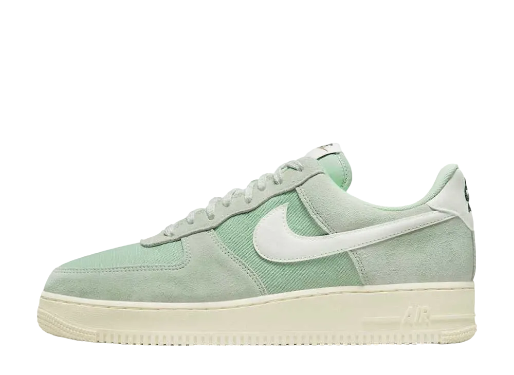ナイキ エアフォース1 ロー "エナメルグリーン"