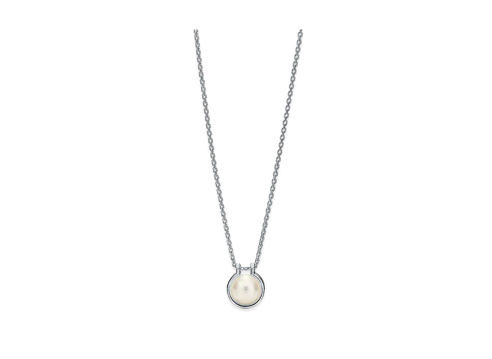 Tiffany & Co. HardWear Freshwater Pearl Link Pendant In Sterling Silver, 16–18" "Silver"
