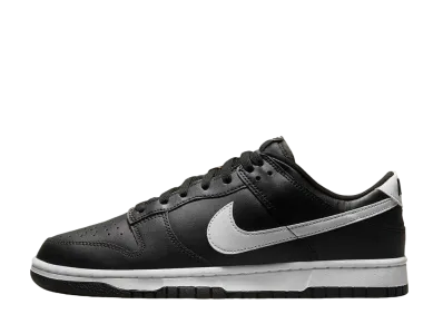 ナイキ ダンク ロー レトロ "ブラックパンダ2.0"