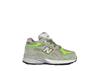 パタ × ニューバランス インファント 990V3 キープ ユア ファミリー クローズ "オリーブ"(キッズ)