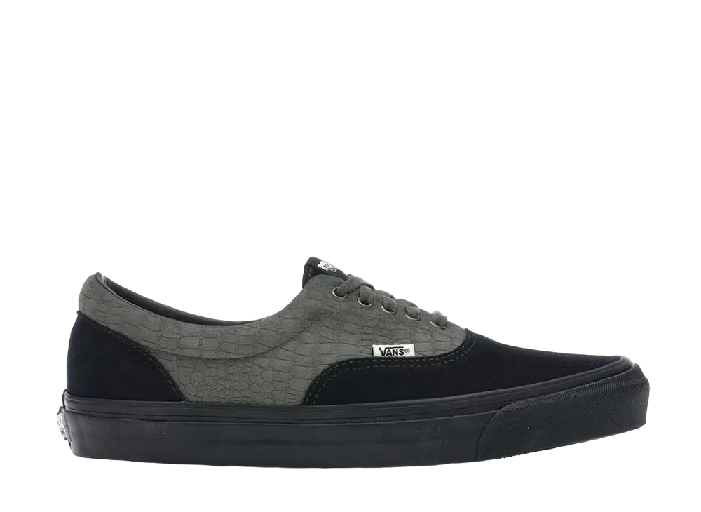 ダブルタップ × バンズ エラ "ネイビー クロック"