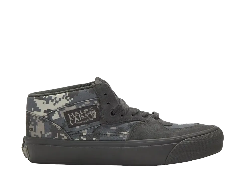 ダブルタップ × バンズ ハーフキャブ "デジ カモ グレイ"