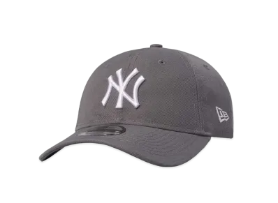MoMA Exclusive New Era New York Yankees Cap "Storm Grey"