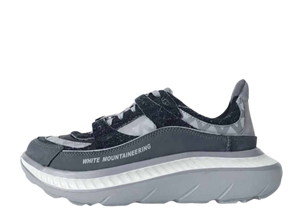 アグ × ホワイト マウンテニアリング CA805 V2 "グレー"