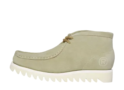 A BATHING APE Manhunt "Beige"